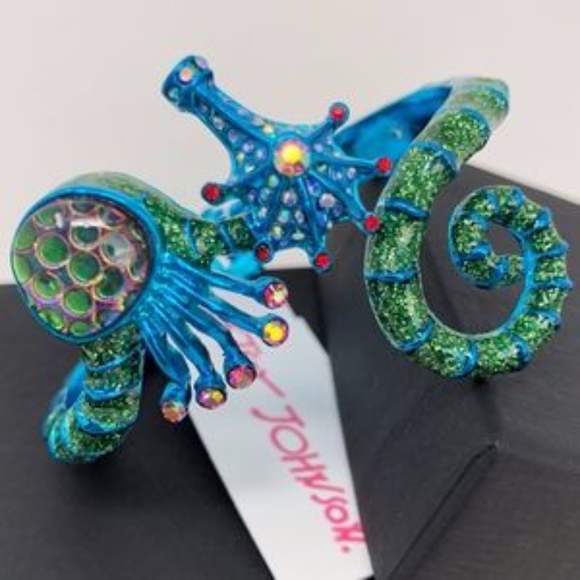 Betsey Johnson Jewelry - Betsey Johnson | Seahorse Glitter Hinge Bracelet